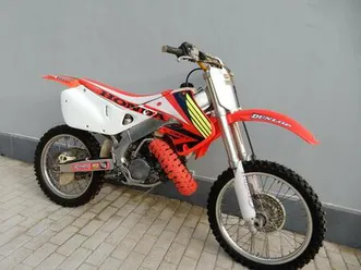② honda cr 125