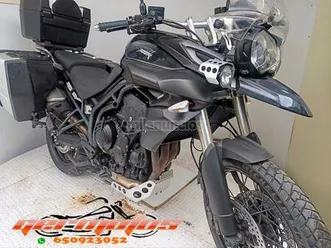 triumph - tiger 800