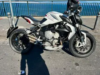 mv agusta brutale dragster 800