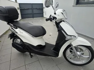 piaggio liberty 125 caldas da rainha - nossa senhora do pópulo, coto e são gregório