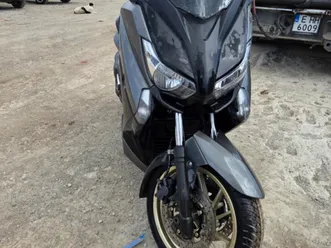 yamaha x-max →