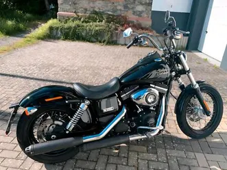 "harley davidson" dyna street bob schwarz 2015