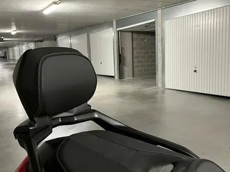 ② x-max 2025 tech max + akrapovic