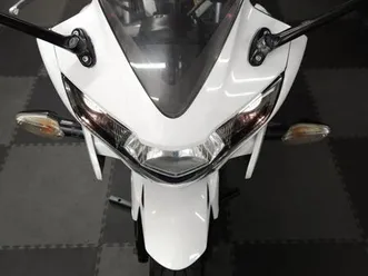 honda cbr 125 2013 white