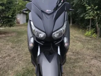 yamaha x-max