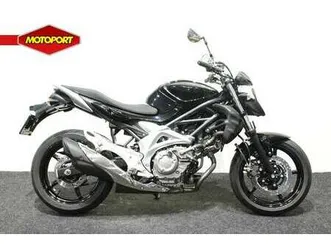 suzuki gladius blauw