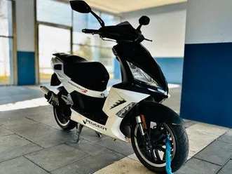 peugeot speedfight 3 roller 50 ccm weiß/schwarz