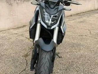 honda hornet 750 - 2024 - 33.000 km