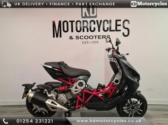 italjet dragster 200 cc sports scooter massive saving