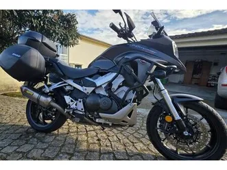 honda vfr800x crossrunner 2021 - full extras oliveira