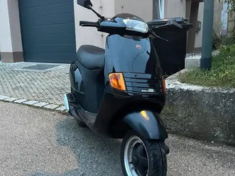 piaggio skr 125