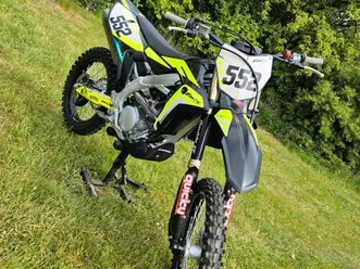 fantic xxf 250 black edition 2024er mit knapp 5 betriebsstunden