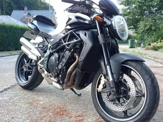 ② mv agusta 920 brutale 2011 très bon état 18000kms