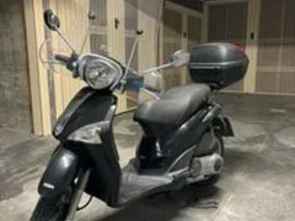 scooter piaggio liberty 150
