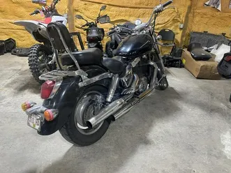 2000 honda® vt1100
