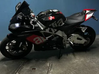 aprilia-rsv4-r-1000-alvalade
