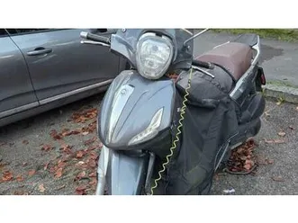 vendo piaggio beverly 300 i.e. abs-asr (2016 - 20) usata a milano (codice 9907906) - moto.it