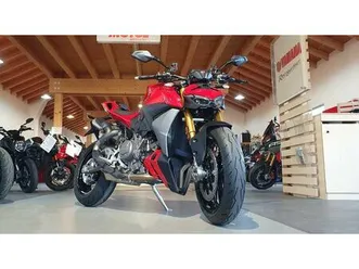 ducati streetfighter v2 s