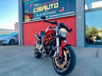 ducati monster 696 sportiva
