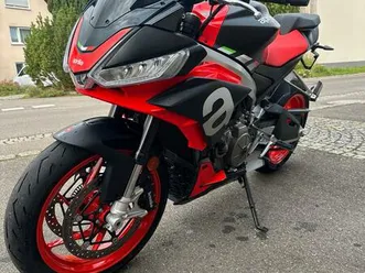 aprilia tuono 660