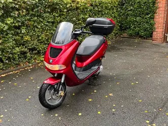peugeot elyseo 50 ccm – rot – mit kofferbox