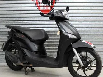 2023 23 piaggio liberty s 125 abs black scooter learner legal trade sale 9k mot