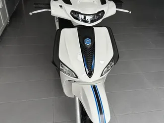 piaggio liberty s ( „neu“ nur 275 km)