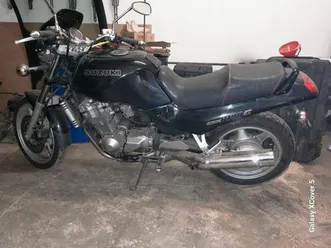 suzuki gsx 1100 g + zwei ersatzteilträger