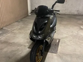 scooter aprilia sr 50