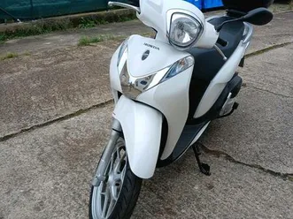 roller honda sh mode 125 ccm nur sommer gefahren