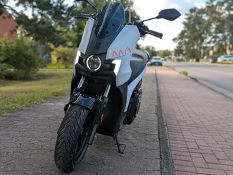 seat mó 125 escooter mit app anbindung - wie neu