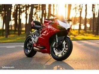 vends ducati panigale v2