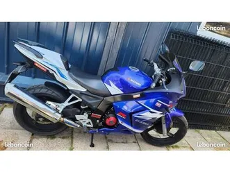 superbe roadsport 125r