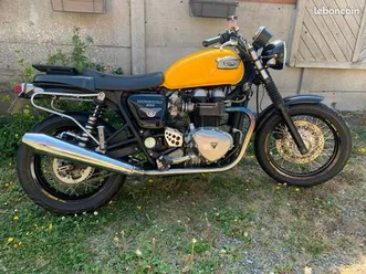 triumph thruxton scrambler