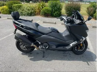 yamaha tmax 530 – 2019 – 15 000 km – akrapovic – très bon état