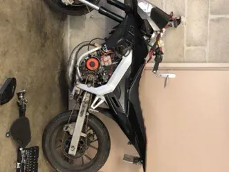 vend aprilia sx factory 50 en l’état