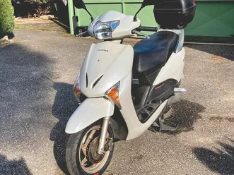 scooter honda nhx lead 110 cm3