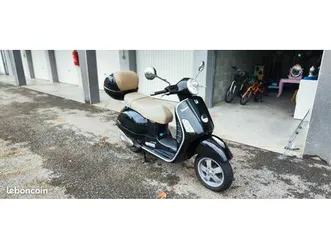 scooter vespa 125 gts