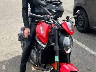 ducati monster+ de 2021 etat neuf