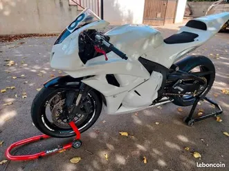 cbr 600 rr pc40 piste