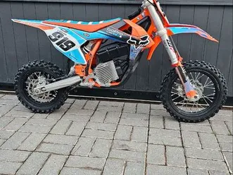 ? ktm sx-e5 2023 ?