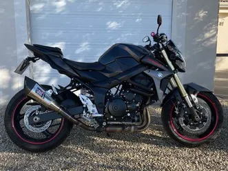 suzuki gsr 750
