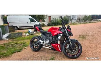 ducati streetfighter v2