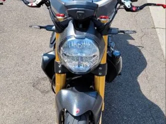 ducati monster 1200s