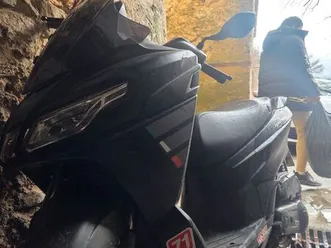 scooter 50 bridé aprilia