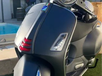 vespa gts 300