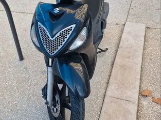 suzuki sixteen 125cm³