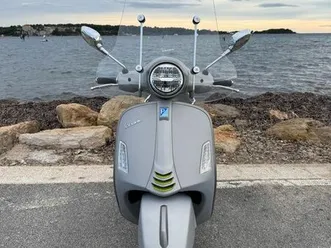 vespa 300 gts supertech