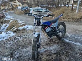 electric motion escape 2022