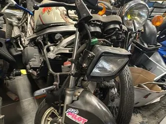 ② suzuki rg250 walter wolf